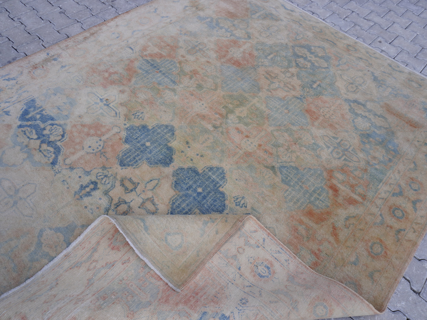 Vintage Neutral Wool Rug 8x9 ft - Sku1716