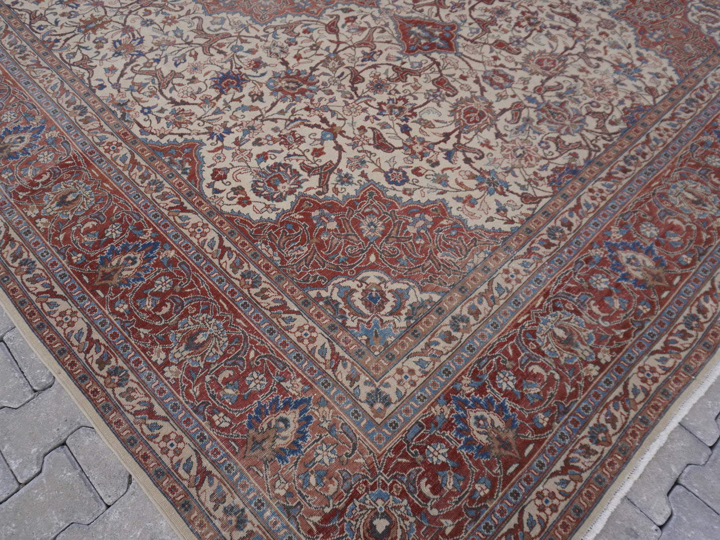 Vintage Oversized Rug 9x12 ft - sku1715