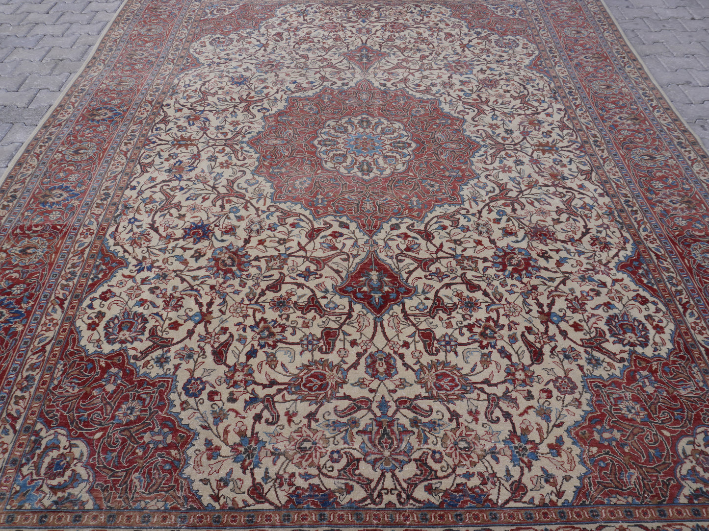 Vintage Oversized Rug 9x12 ft - sku1715