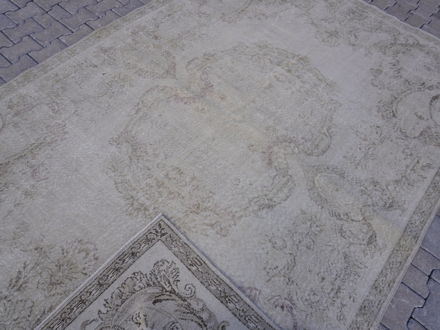 Wool Turkish Rug 7x10 ft - skuf304