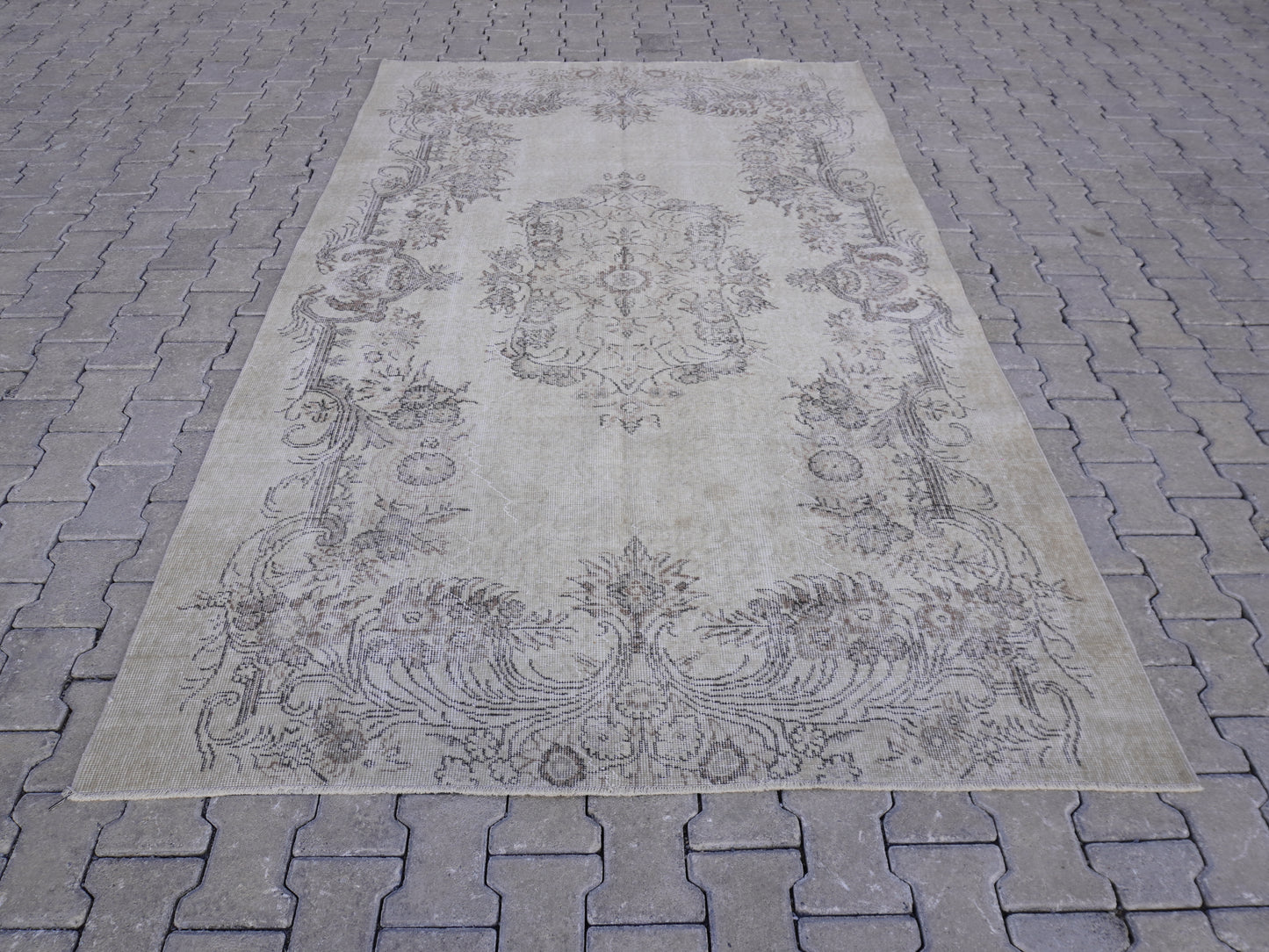 Vintage Turkish Rug 6x9 ft - skuf197