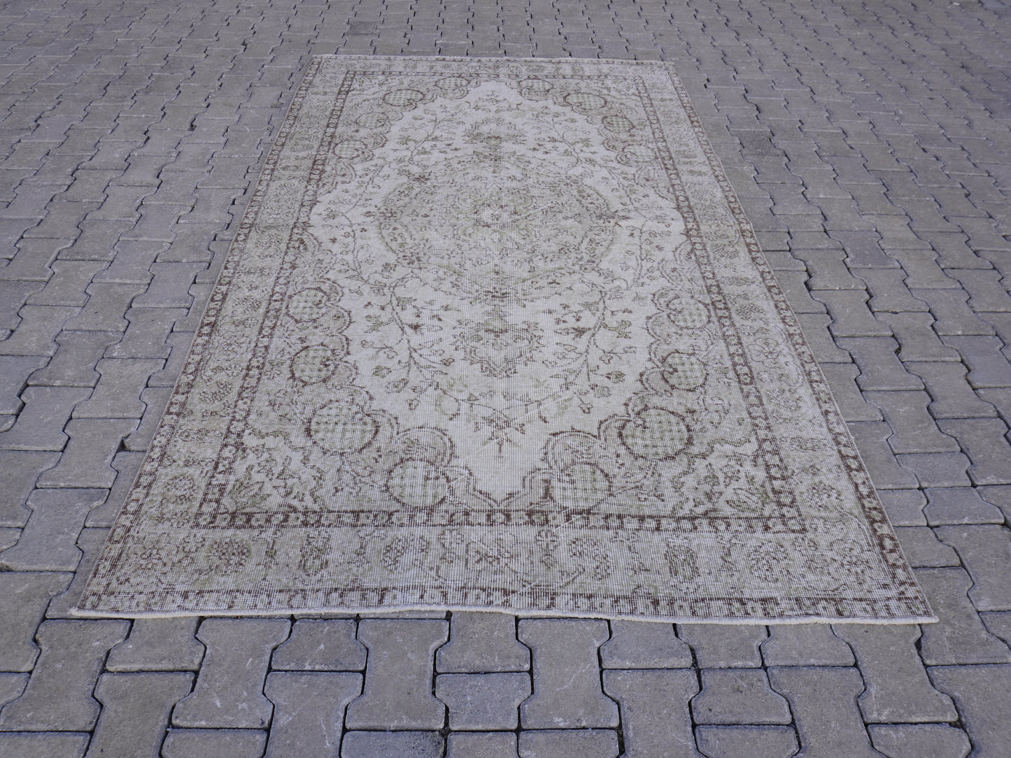 Wool Neutral Turkish Rug 6x9 ft - skuf200