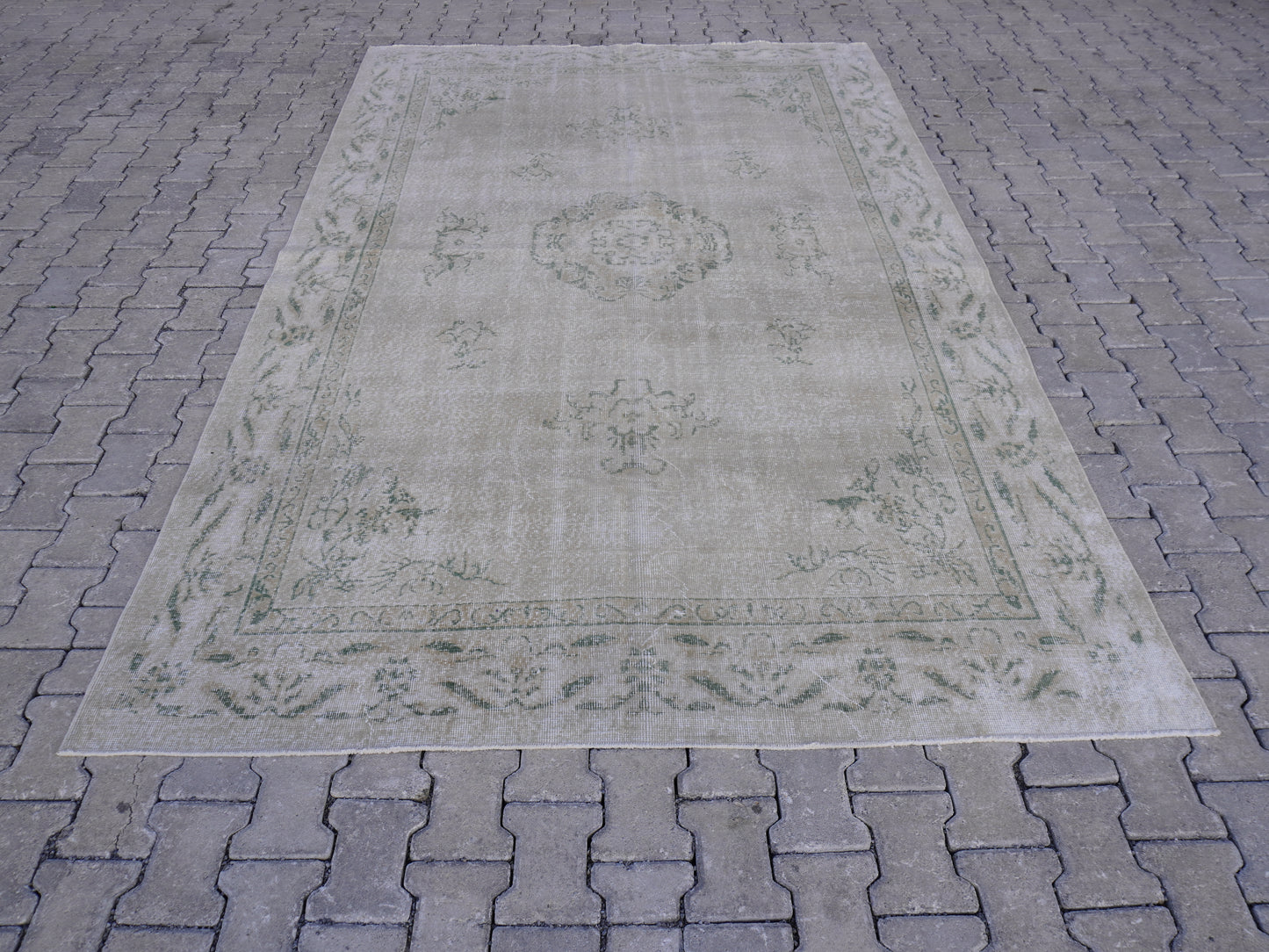 Vintage Neutral Rug 7x10 ft - skuf52