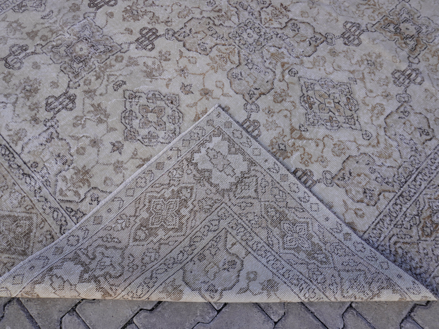 Vintage Wool Turkish Rug 7x10ft - skuf162