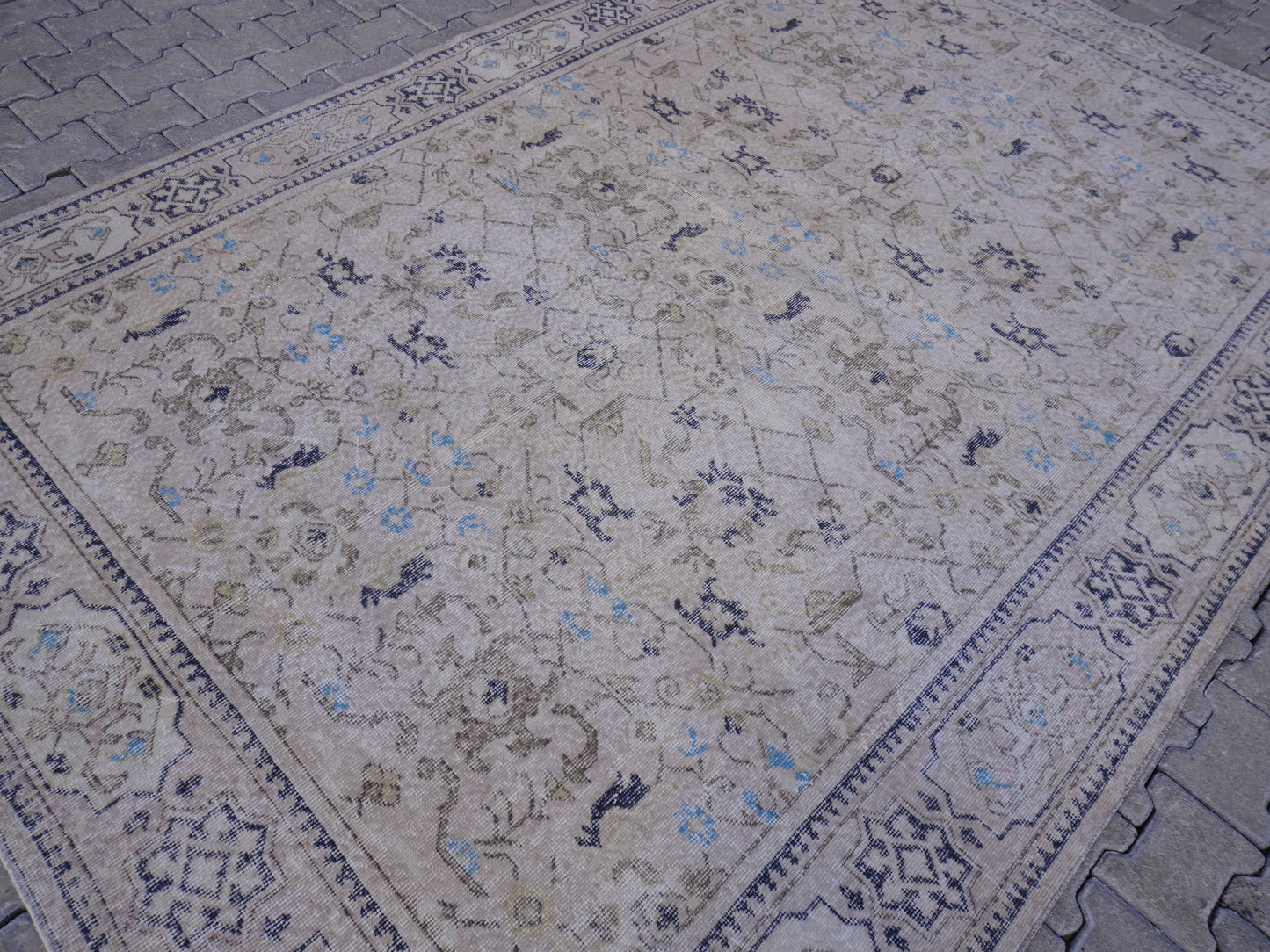 Turkish Vintage Wool Rug 7x10 ft- skuf163