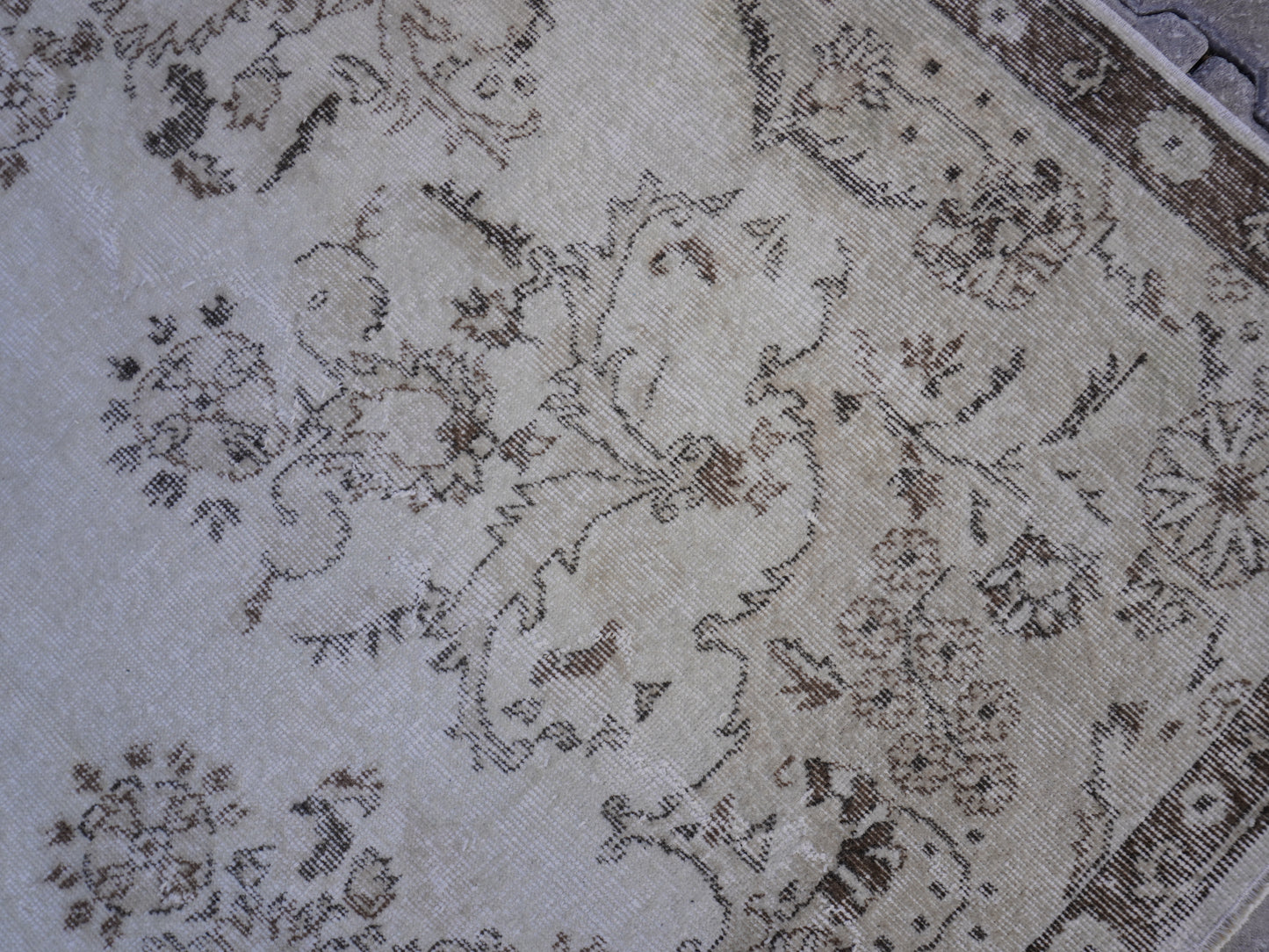 Vintage Wool Rug 7x10 ft - skuf201