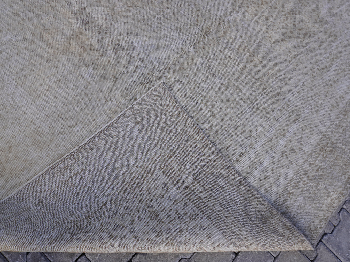 Neutral Turkish Vintage Rug 7x10 ft - skuf171
