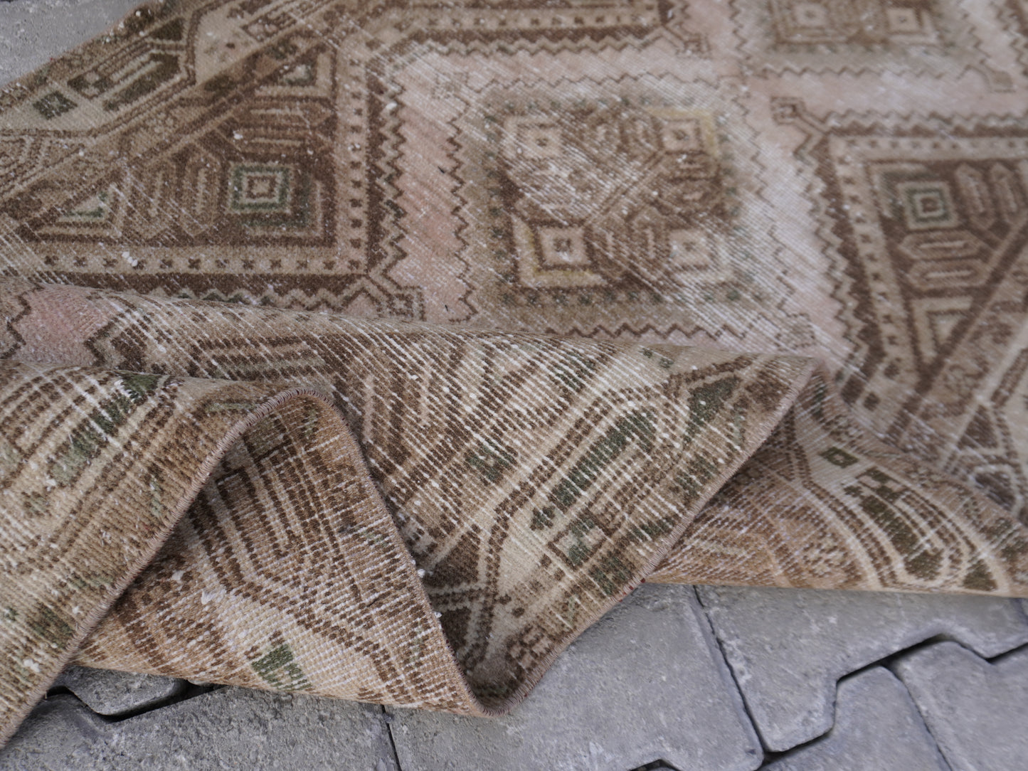 Persian Runner Rug 2x9 ft - sku1590