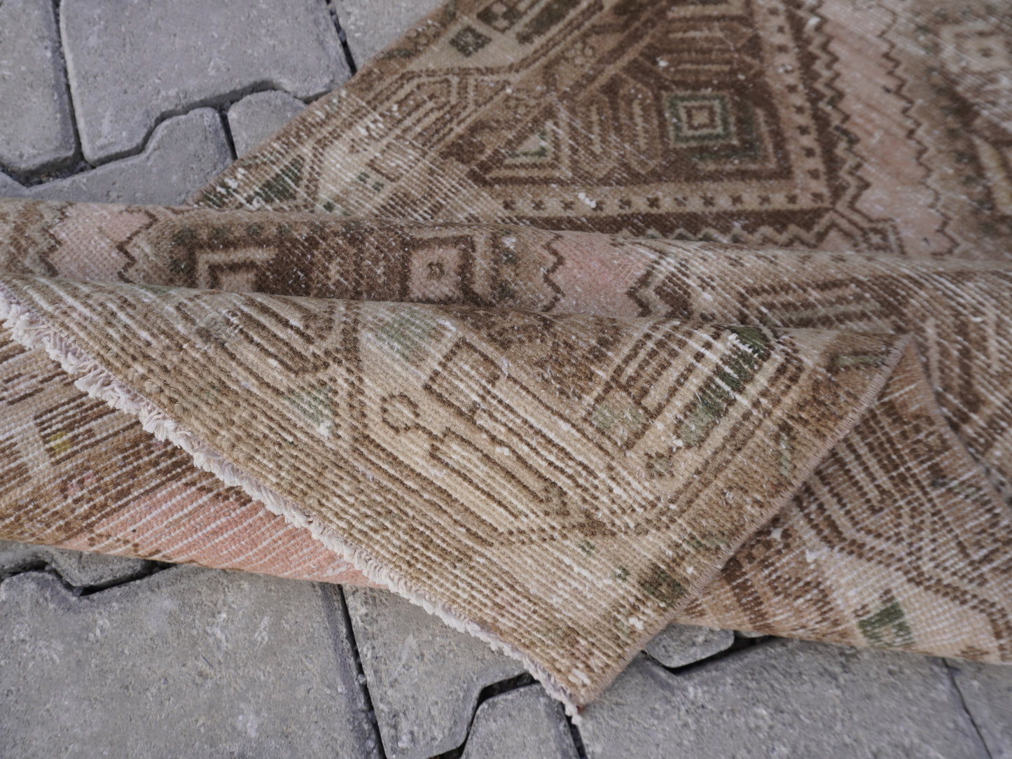 Persian Runner Rug 2x9 ft - sku1590