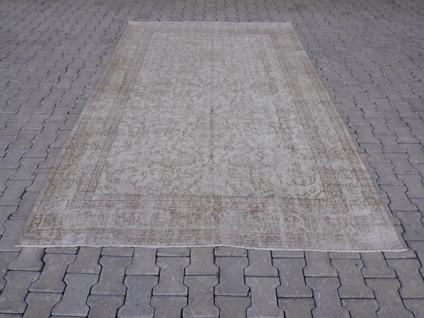 Turkish Wool Neutral Rug 7x10 ft - skuf318