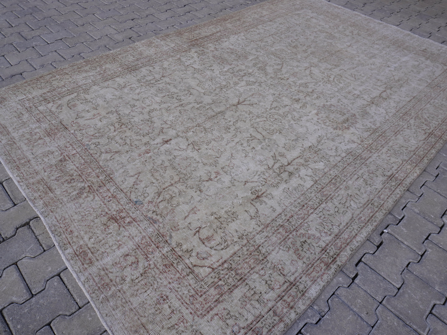 Turkish Wool Neutral Rug 7x10 ft - skuf318