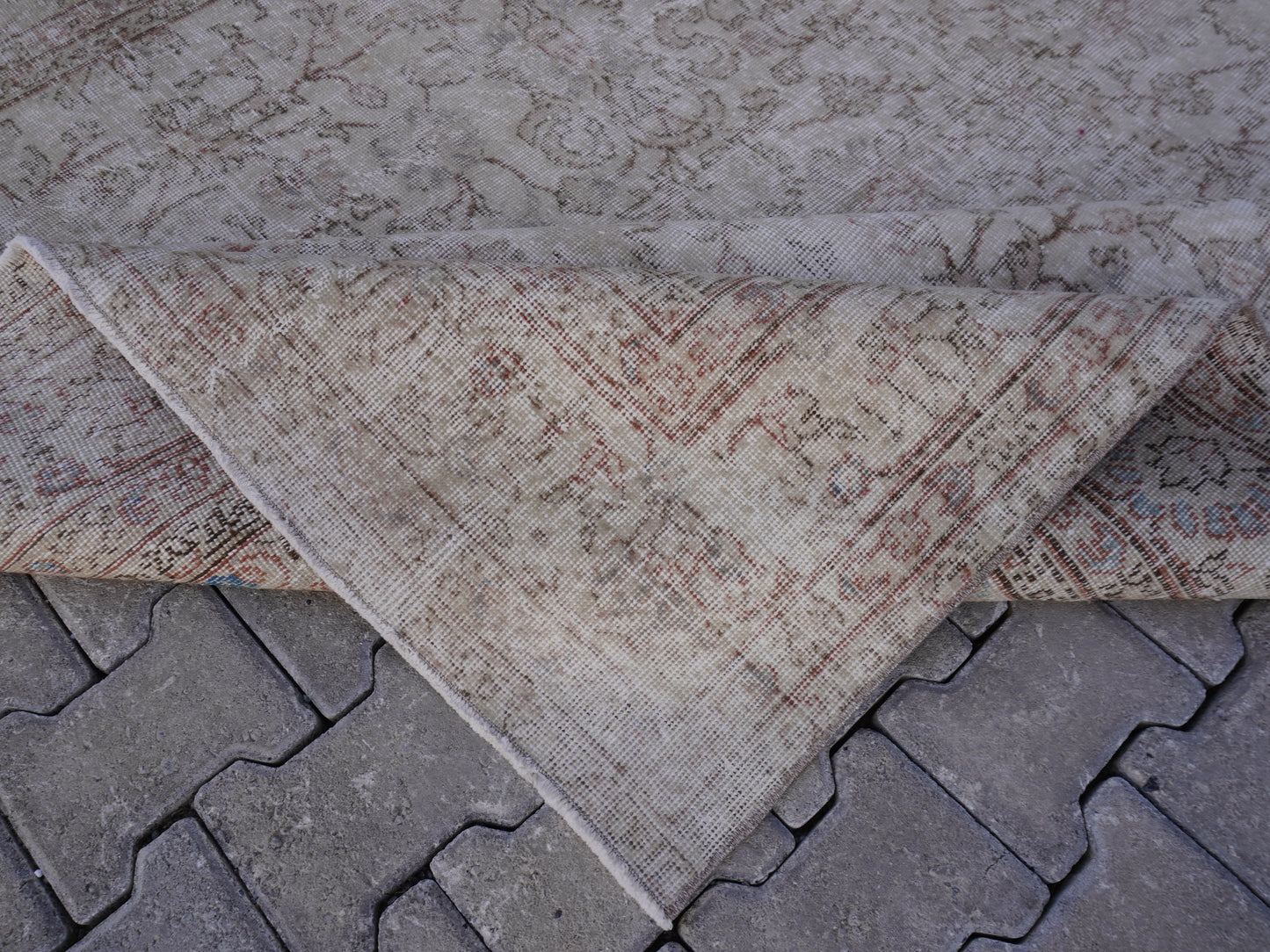 Turkish Wool Neutral Rug 7x10 ft - skuf318