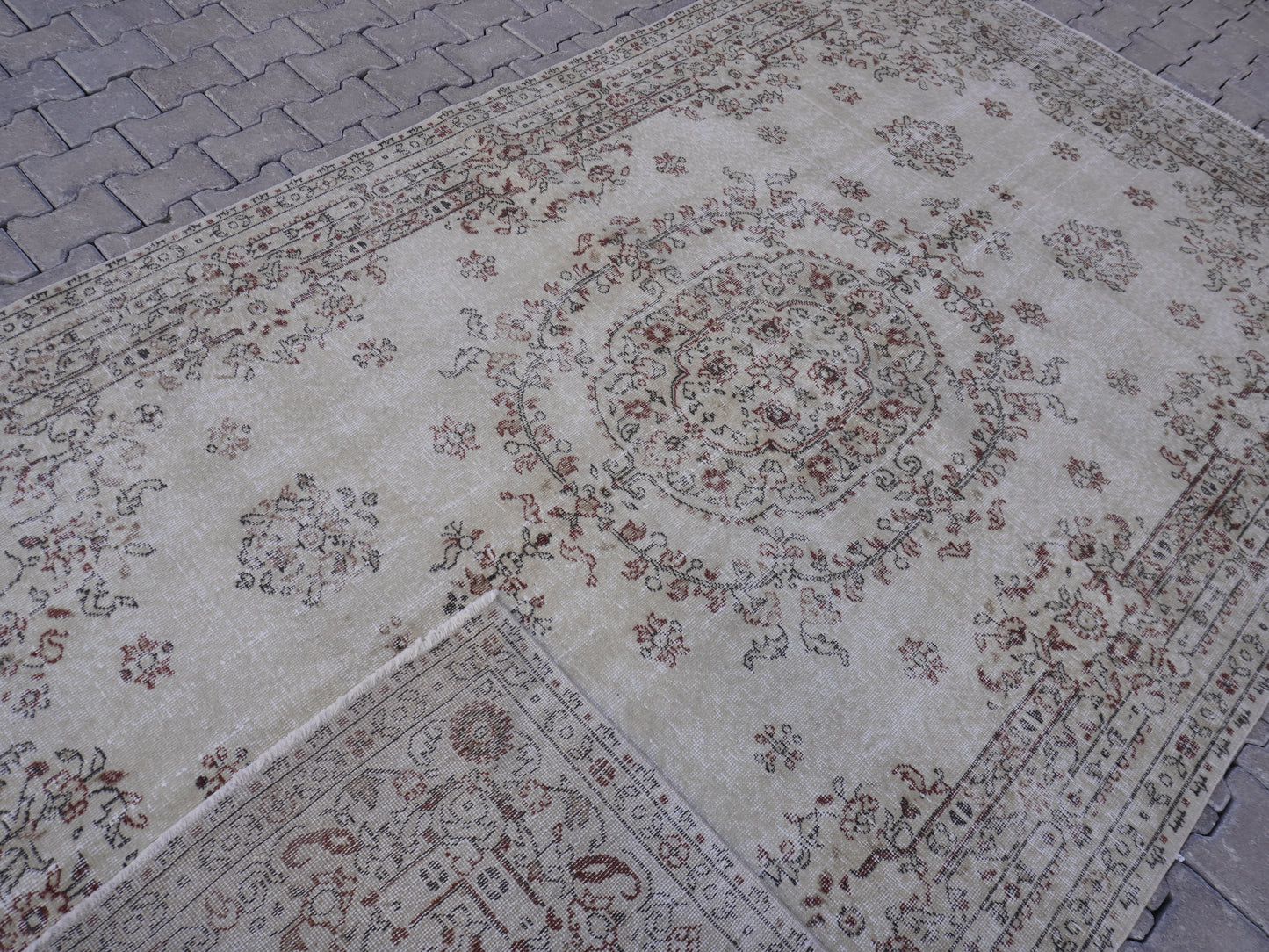 Turkish Vintage Rug 6x11 ft - skuf99