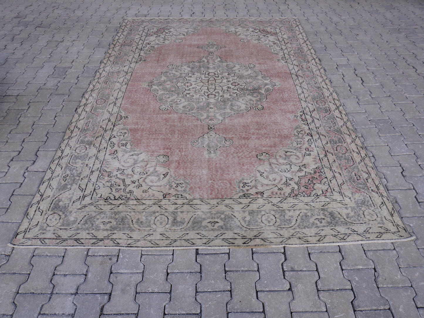 Vintage Medallion Turkish Rug 7x10 ft - skuf142