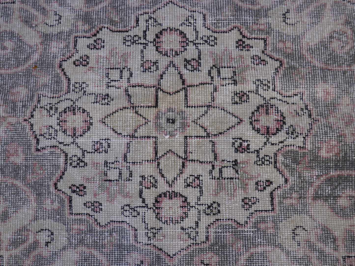 Vintage Medallion Turkish Rug 7x10 ft - skuf142