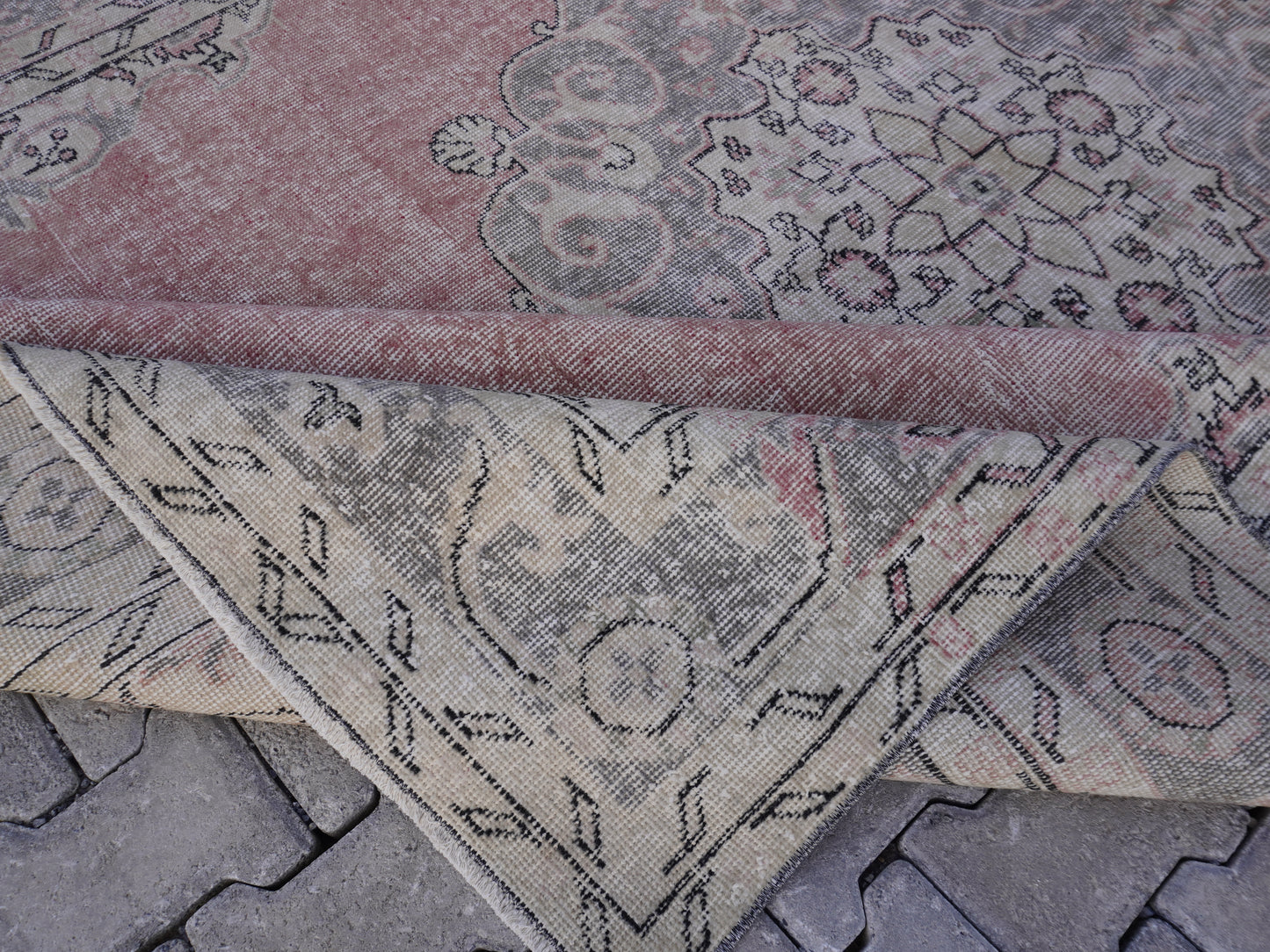 Vintage Medallion Turkish Rug 7x10 ft - skuf142