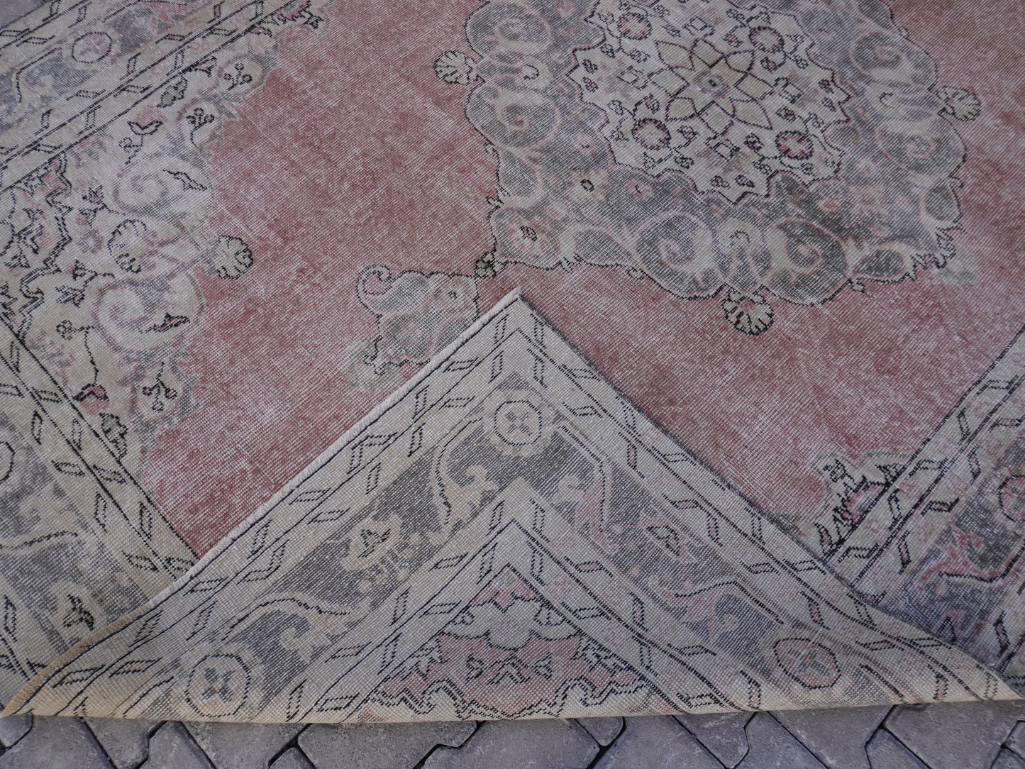 Vintage Medallion Turkish Rug 7x10 ft - skuf142