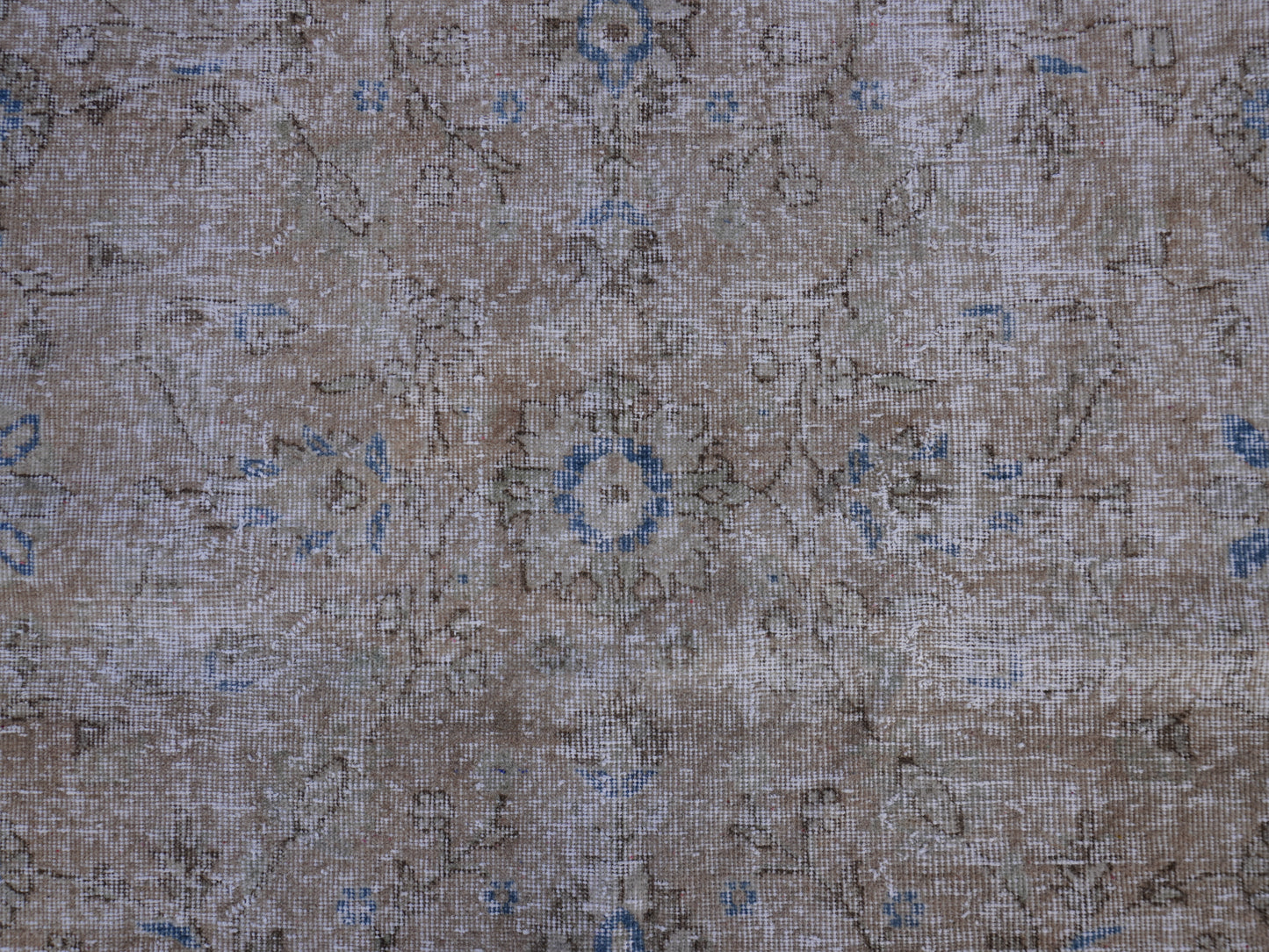 Vintage Neutral Rug 5x8 ft - skuf206