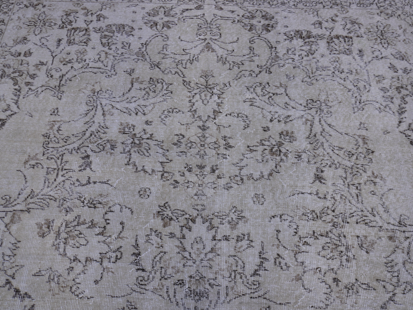 Vintage Turkish Rug 6x10 ft - skuf51