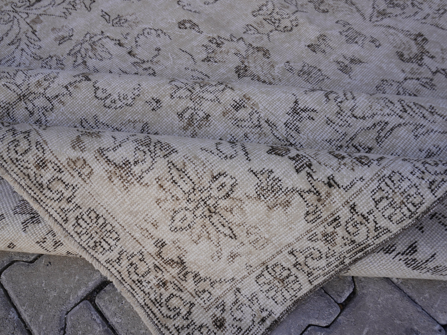 Vintage Turkish Rug 6x10 ft - skuf51