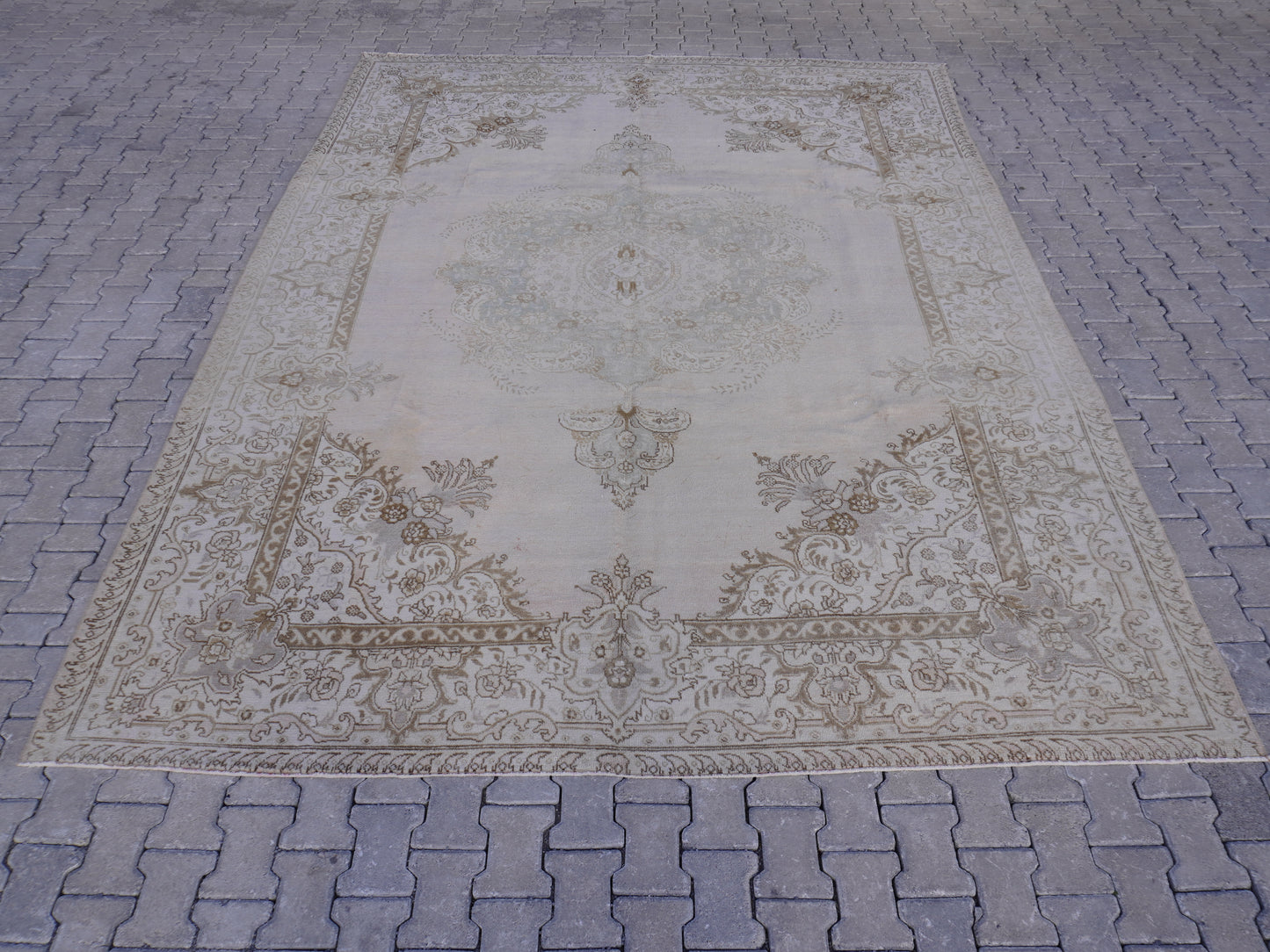 Hand-Knotted Medallion Design, Vintage Area Rug| 1960s Persian Tabriz Rug |skua196