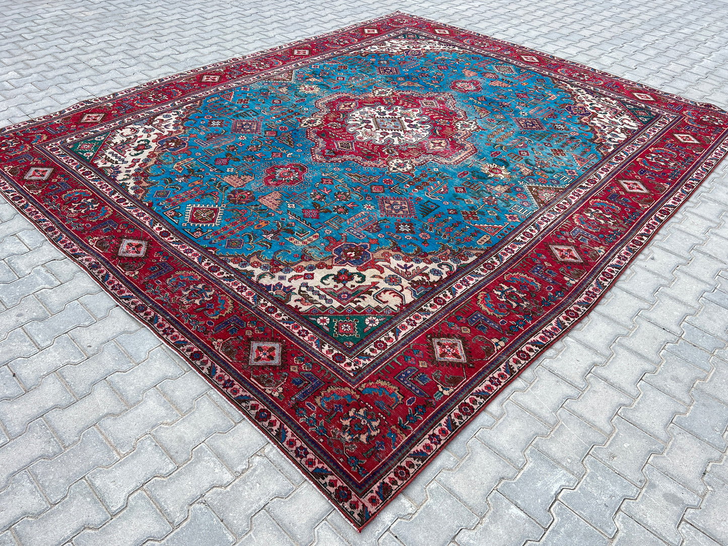 Vintage Wool Rug 10x12 ft - sku1204