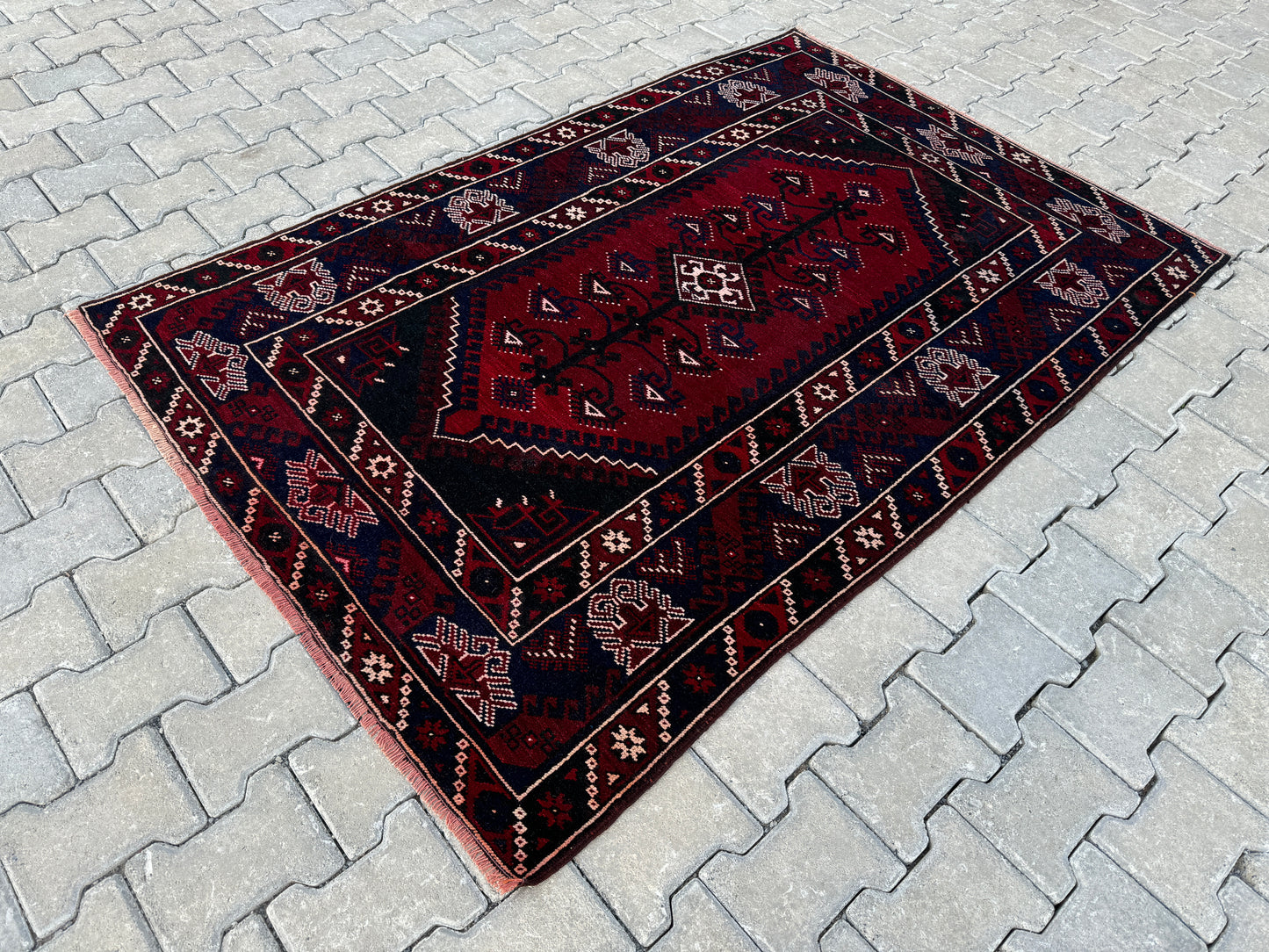 Vintage Persianan Area Rug 4x6 ft - skuf133