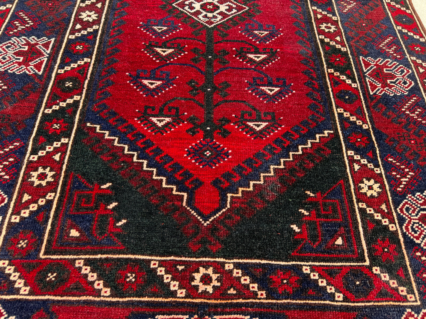 Vintage Persianan Area Rug 4x6 ft - skuf133