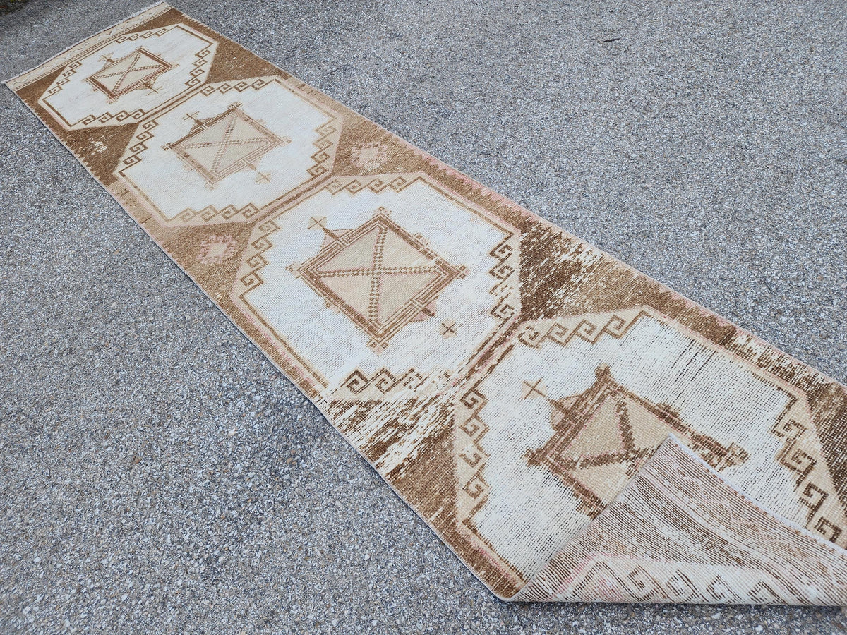 2x11 Turkish Oushak Wool Runner Rug: Bohemian Farmhouse Hallway Decor