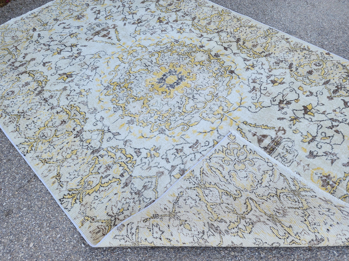 7x9 Handwoven Turkish Oushak Rug: Vintage Wool Rug, Beige and Yellow Neutral Palette