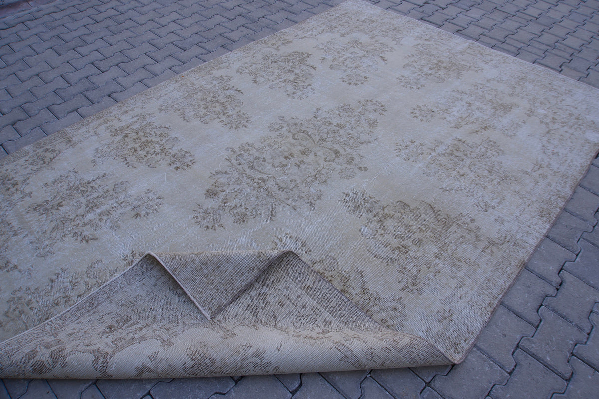 Vintage Turkish Oushak Rug 7x10: Handwoven Wool & Cotton Beige