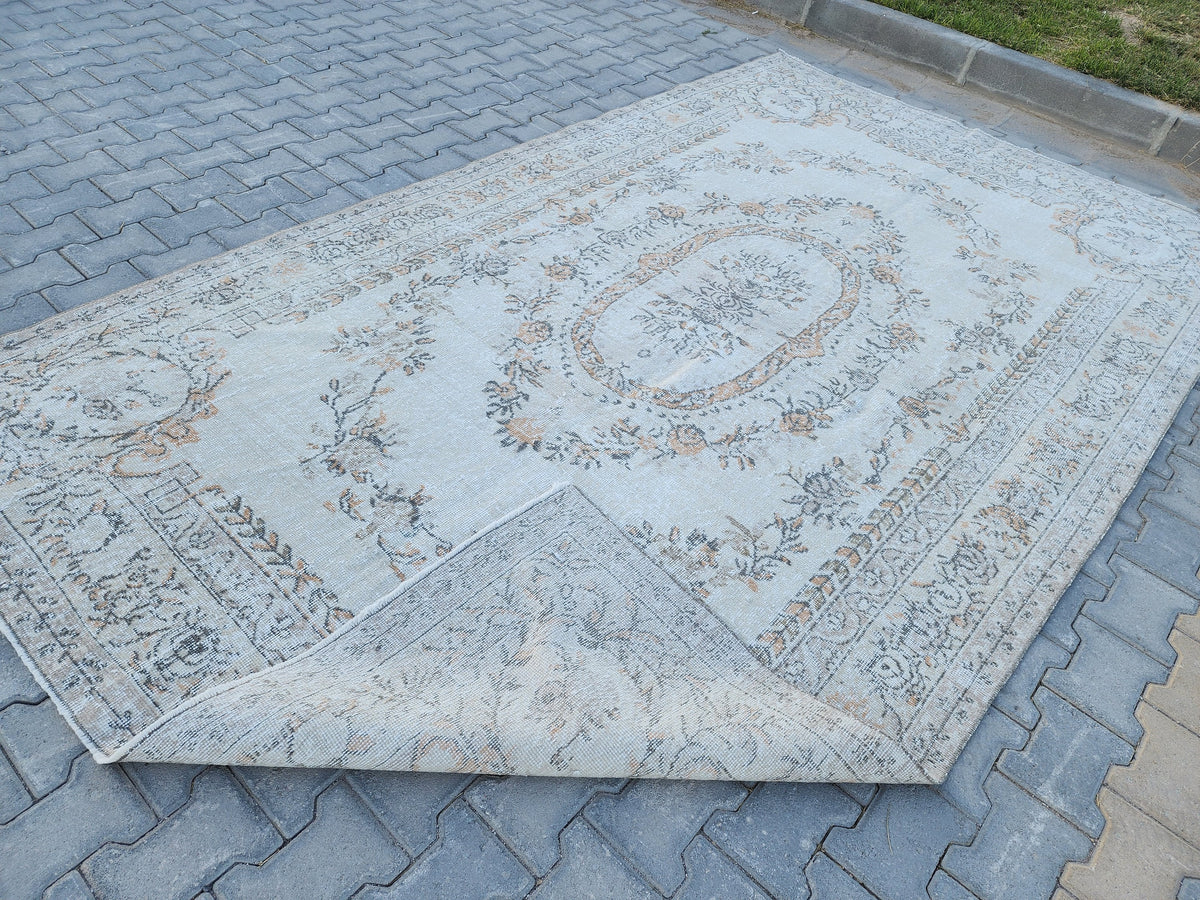 Vintage Isparta Turkish Rug 7x10: Green Oriental Rug