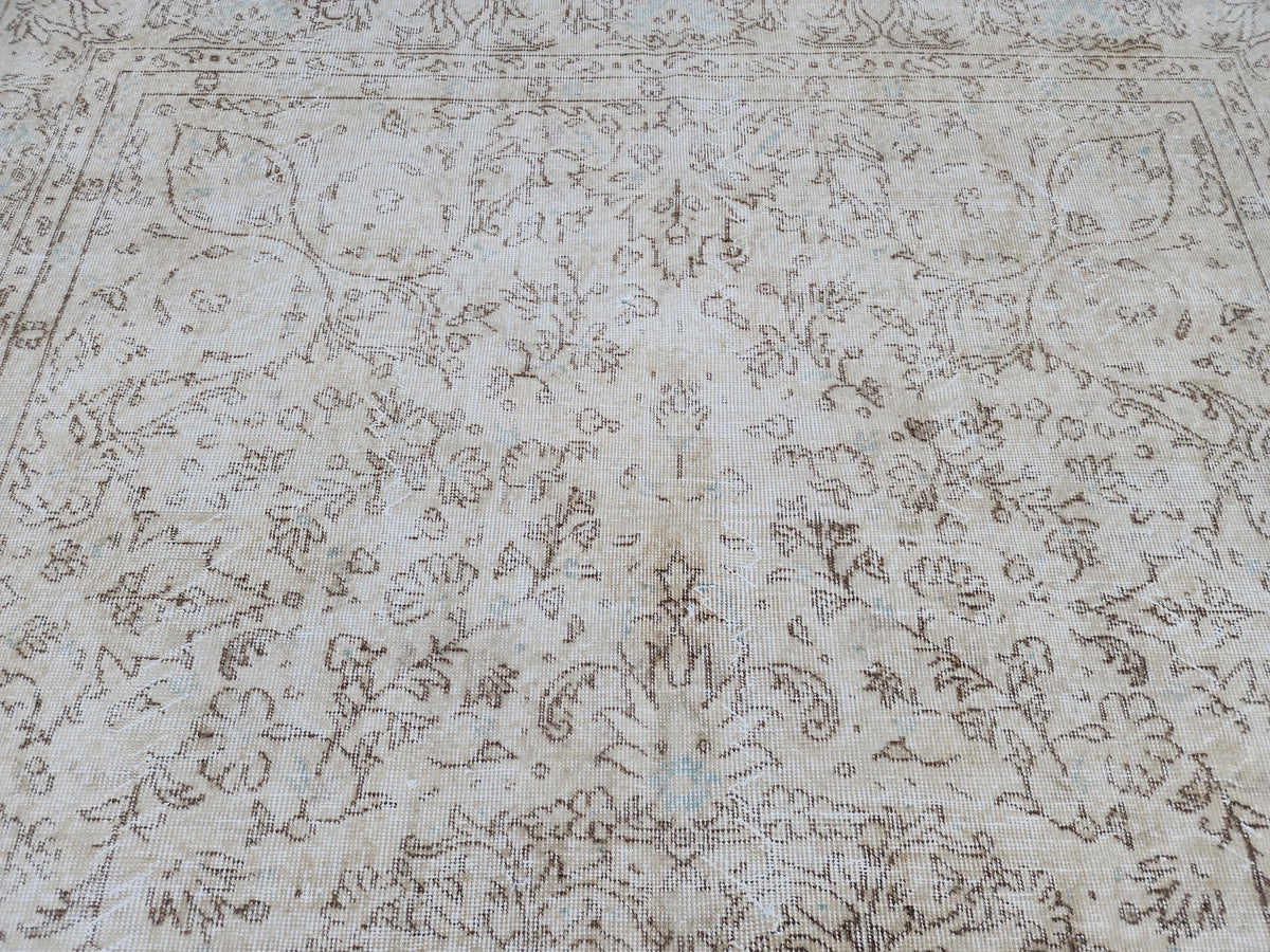 Handwoven Turkish Oushak Rug 7x10: Beige Wool, Rustic Decor