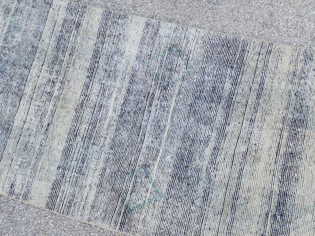 3x11 Vintage Gray Wool Runner Rug: Hand Knotted Hallway Carpet