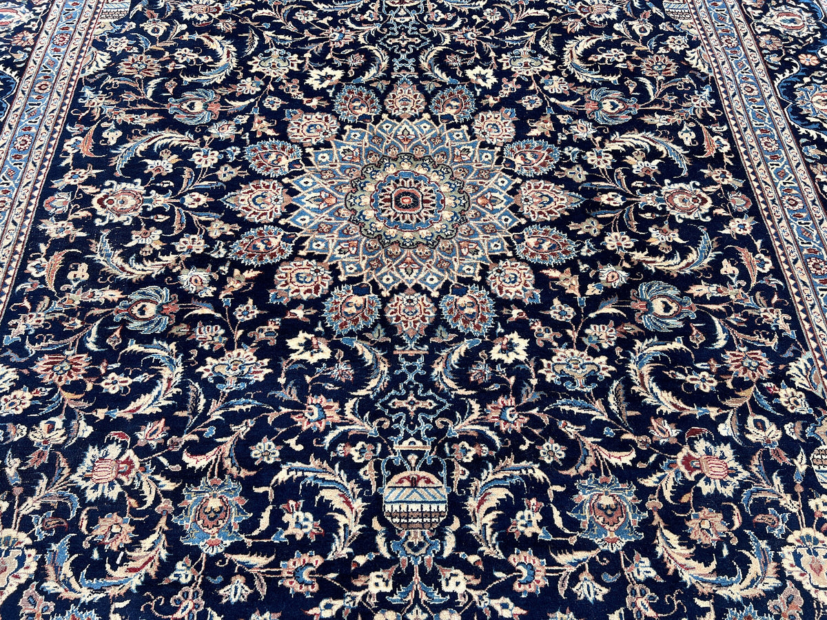 Vintage Oushak Rug 8x11: Hand Woven Turkish Wool Area Rug