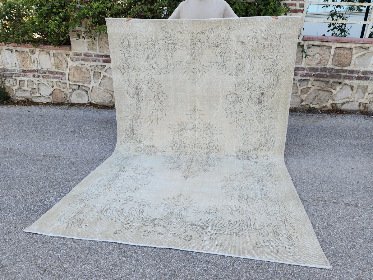 Handwoven Turkish Oushak Rug 6x8: Wool & Cotton Blend
