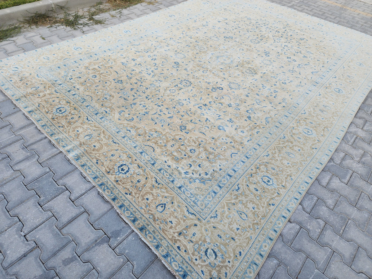 Oversized Vintage Rug 9x13: Hand Knotted Wool, Neutral Blue & Cream