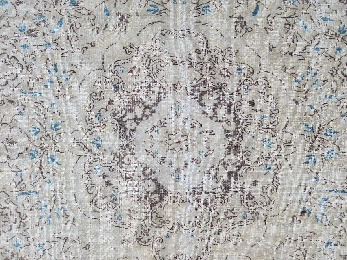 7x10 Oushak Rug: Handwoven Turkish Wool, Neutral Farmhouse Style