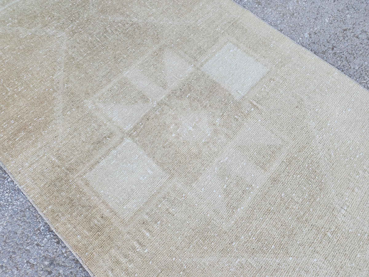 3x11 Neutral Turkish wool Runner: Hand Made Geometric Design