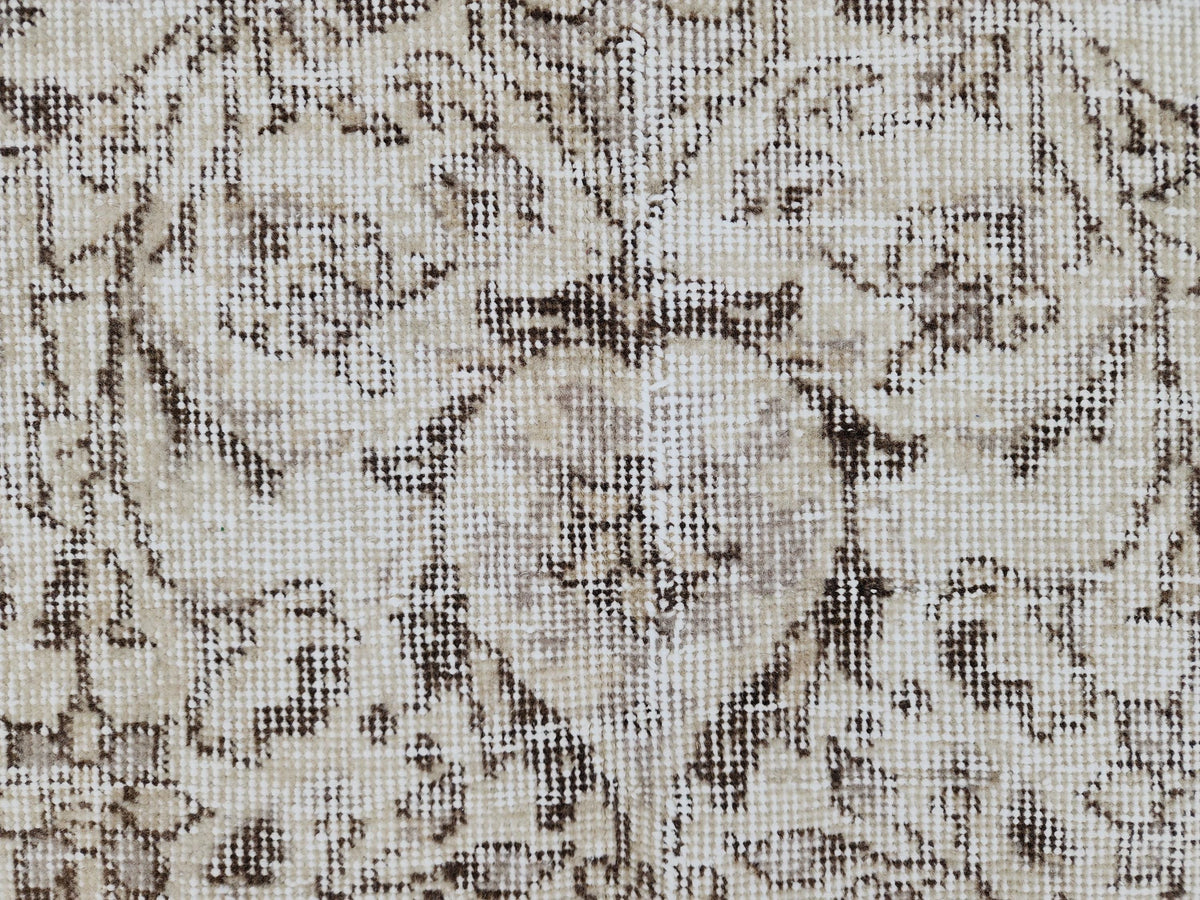 Hand Knotted Wool Oushak Rug 6x10: Ivory Beige Turkish Area Rug