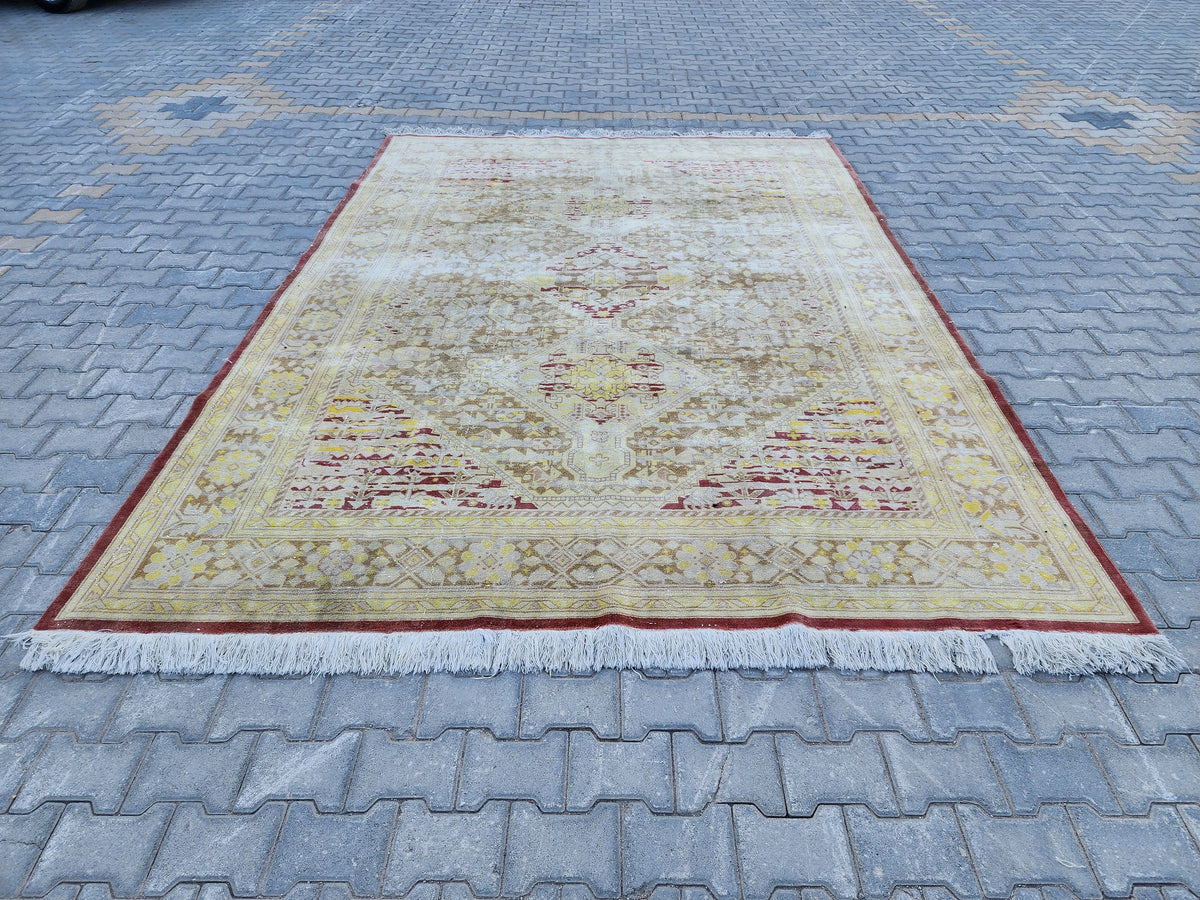 Vintage Oushak Rug 8x11: Hand-knotted Neutral Wool Oriental Rug