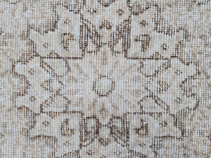 6x9 Vintage Oushak Rug: Handknotted Wool Isparta Carpet