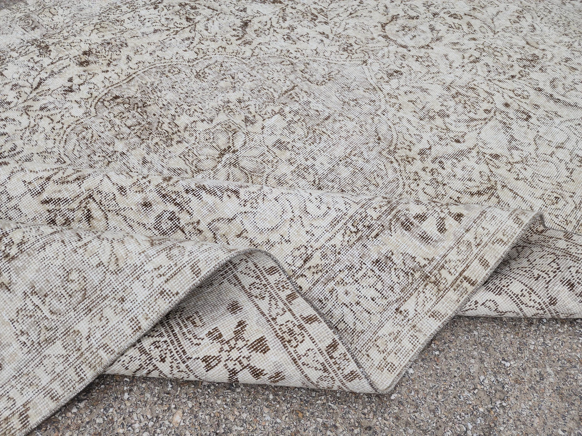Hand Knotted Wool Oushak Rug 6x10: Ivory Beige Turkish Area Rug