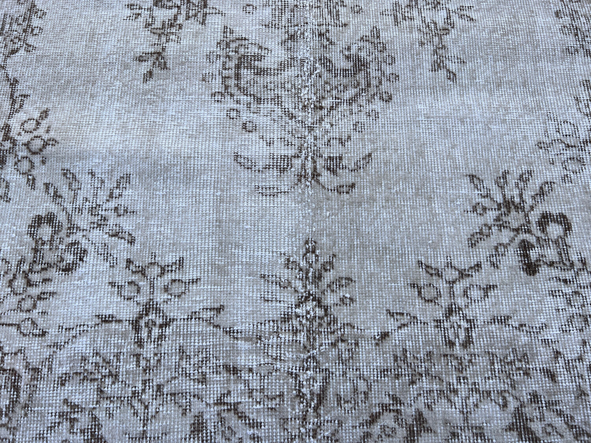 Handwoven Turkish Oushak Rug: Wool & Cotton Blend, Isparta Design