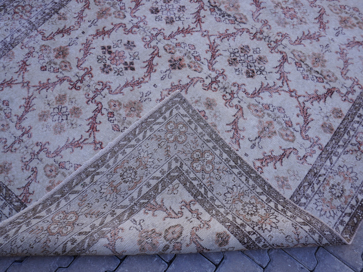 Handwoven Turkish Oushak Rug 6x10: Wool & Cotton Blend