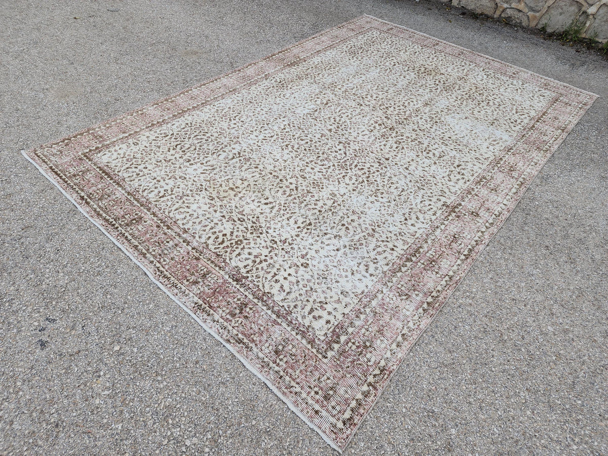 Handmade Oushak Wool Rug 7x10: Vintage Turkish Beige Carpet
