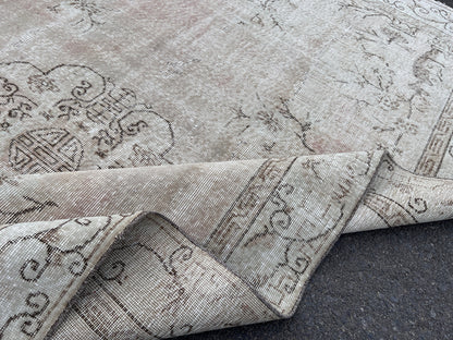 Hand Knotted Oushak Wool Rug 7x10: Neutral Oriental Decor