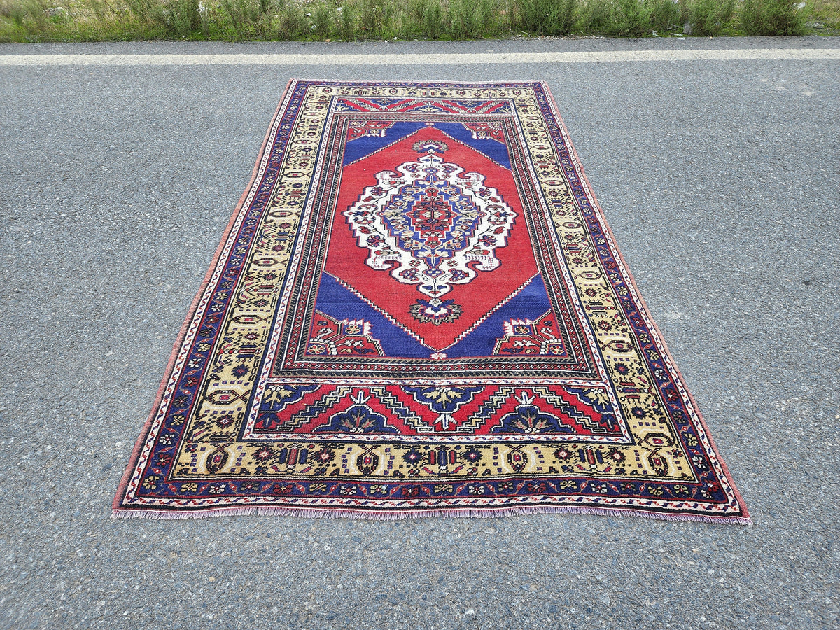 5x8 Vintage Oushak Rug: Hand-Knotted Oriental Wool Rug