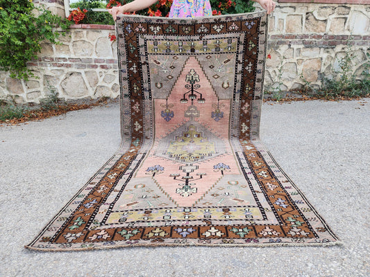 Vintage Rug 4x7, Turkish Wool Hand Made Rustic Decor, Farmhouse Decor