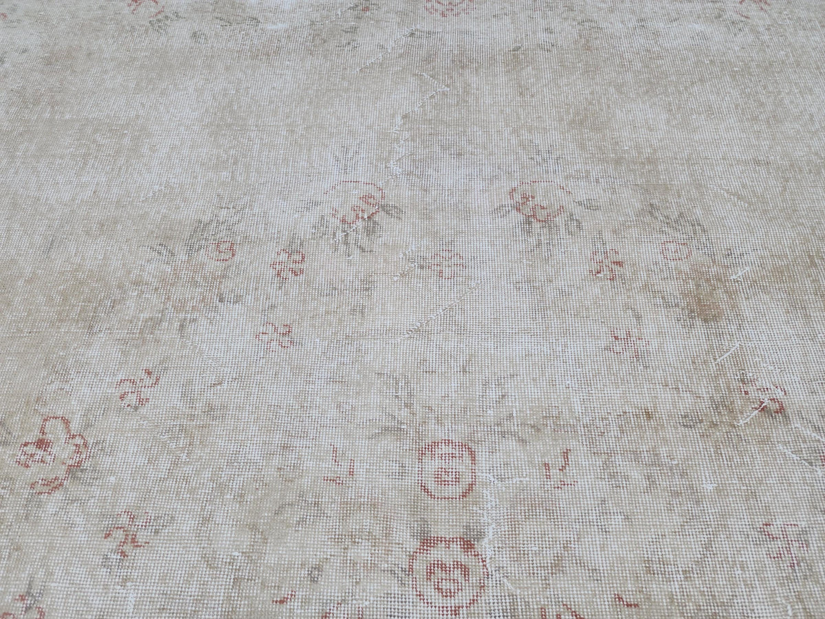 6x10 Turkish Wool Rug: Handwoven Floral Beige Oushak Rug